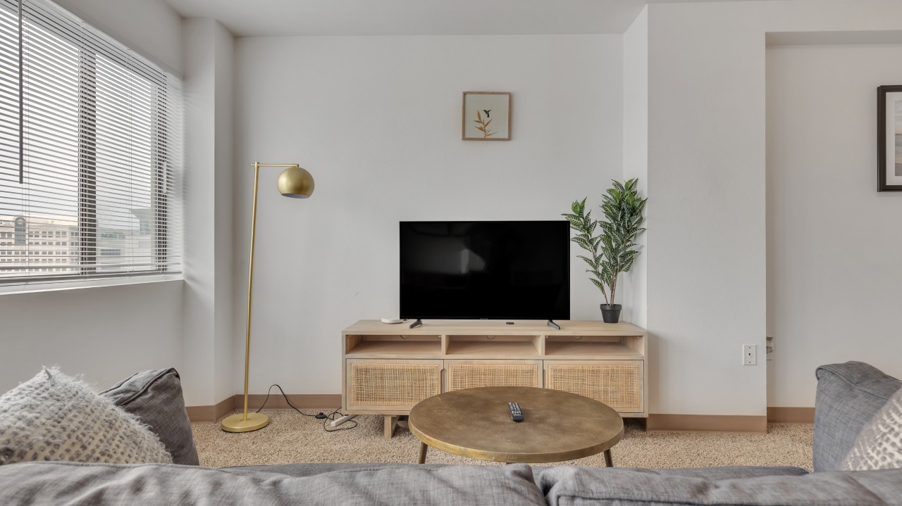 Pa Place 1606, 1br