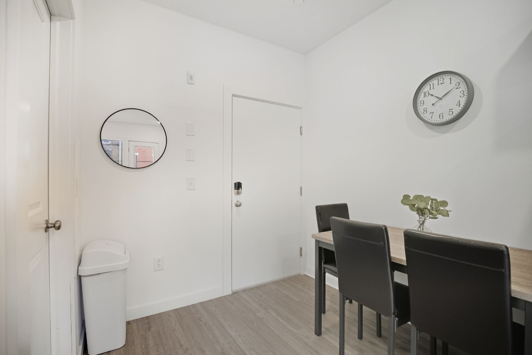 Fairmount Square 1528- 2A · Unit 1/1