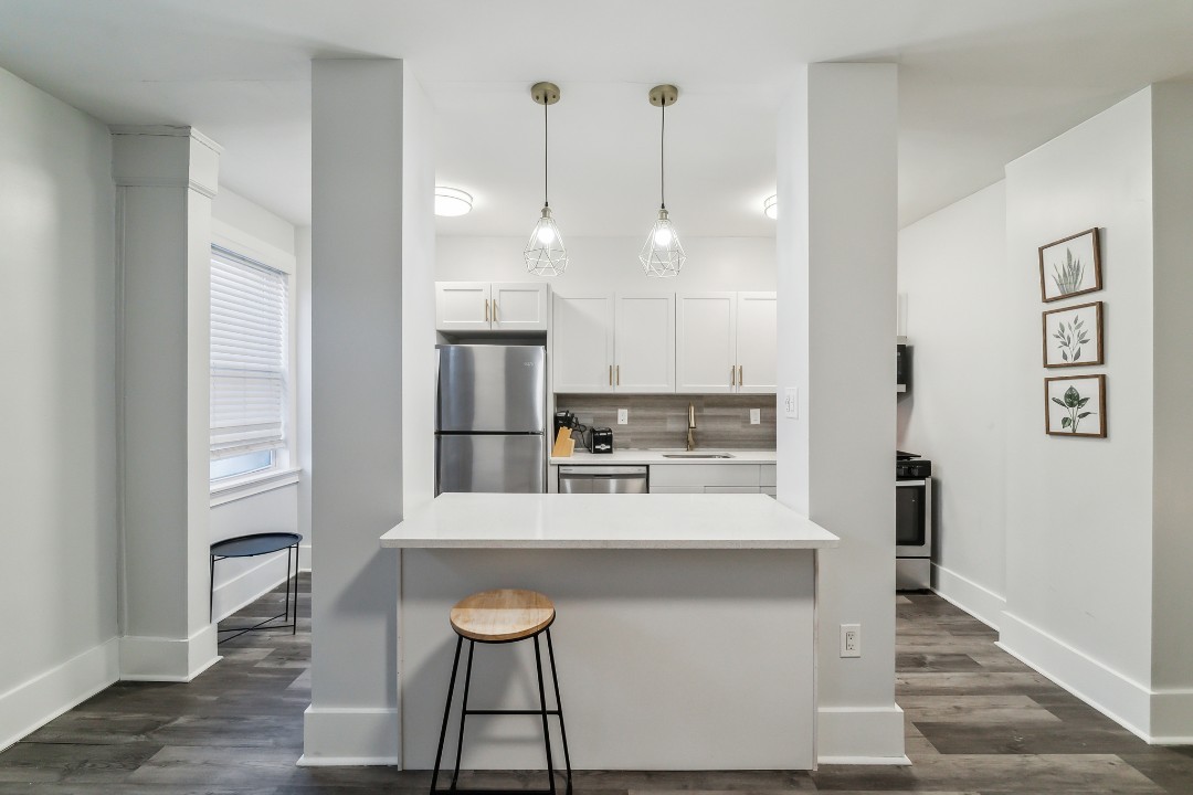 Fairfax Apartments · Unit 126 1/1