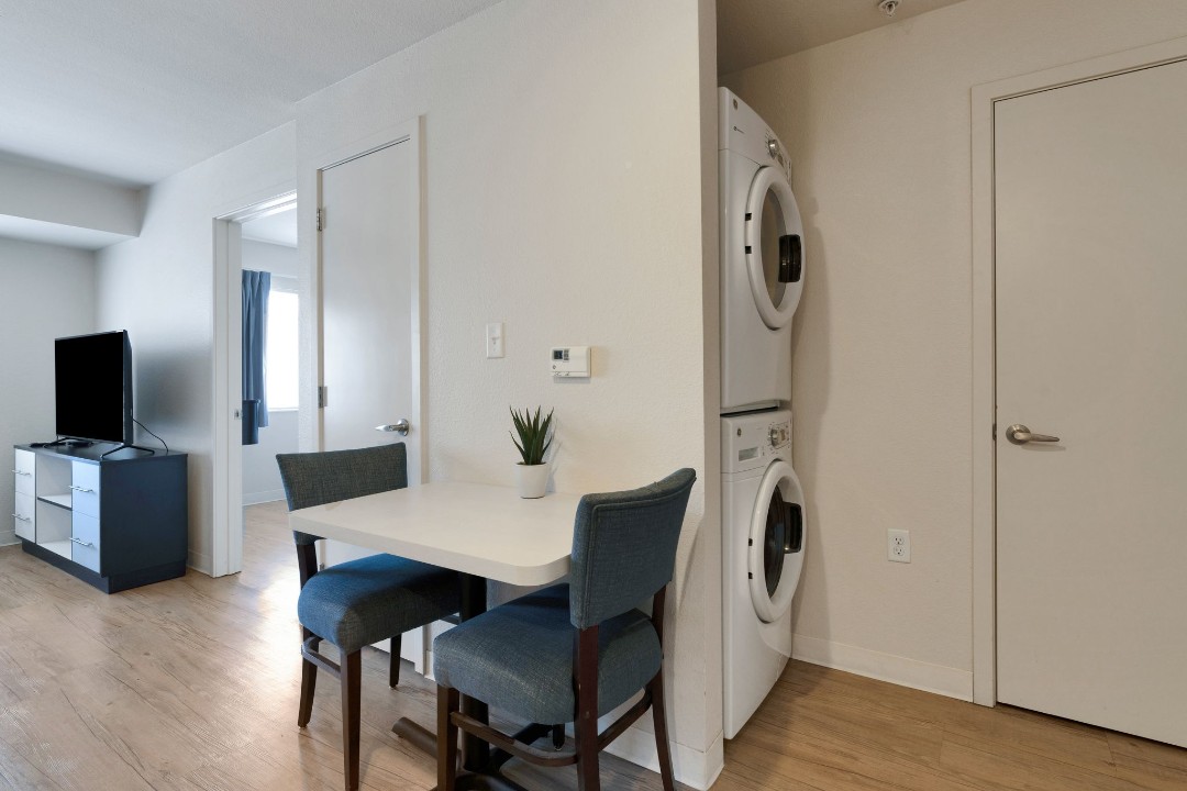 Simplicity At the Rim · Unit 1411 1/1