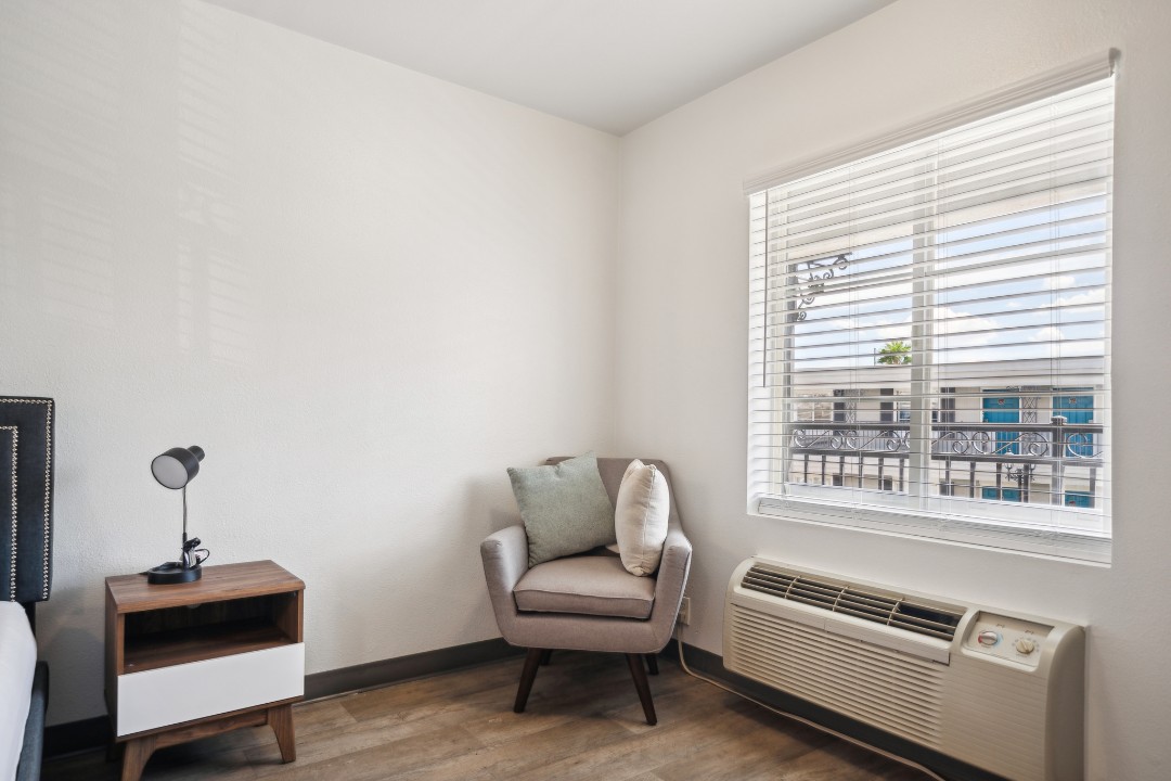 Spectra Paradise Studio · Unit 408