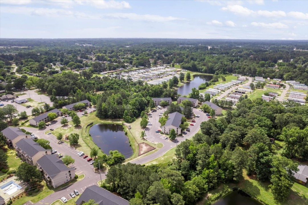 Carlson Bay, 3508-301, · Unit 2/2