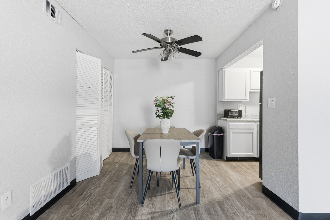 Hillcrest 8336A · Unit 2/1