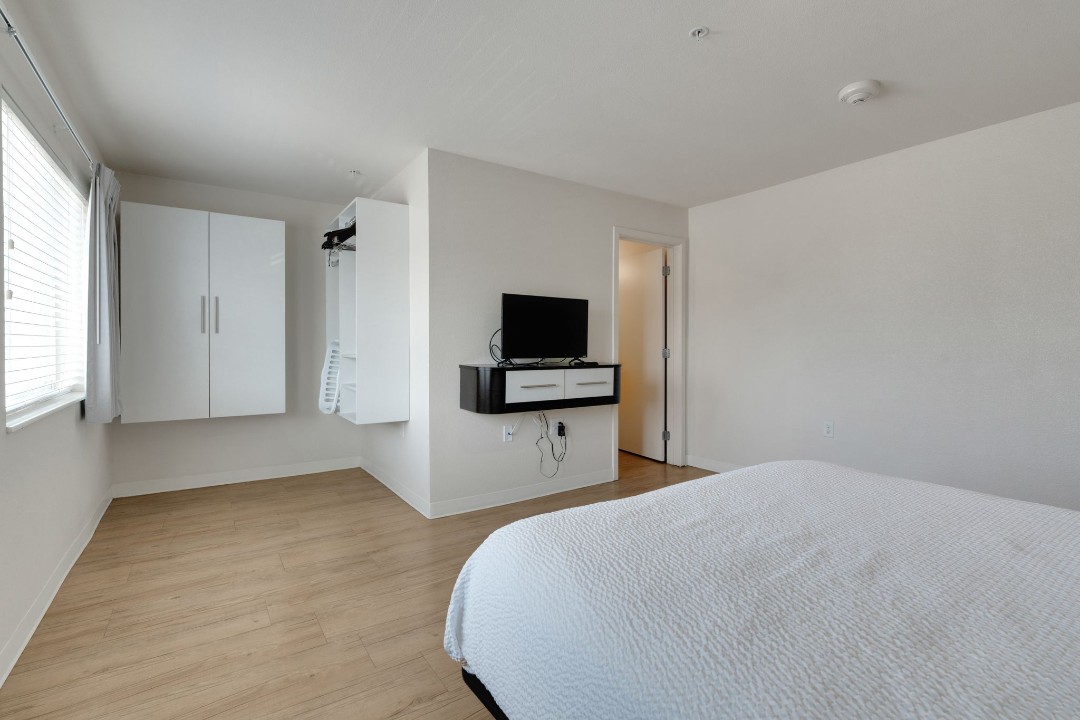 Simplicity At the Rim · Unit 1210  1/1