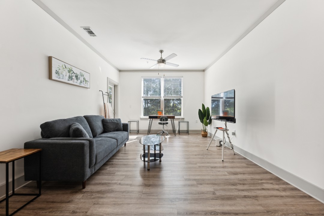 Overlook at Farragut 3111, 1BD/1BD