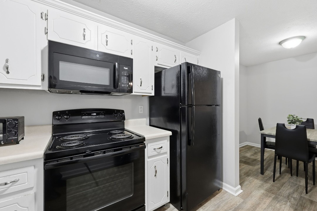 Highland Park apartments · Unit 1003 2/2
