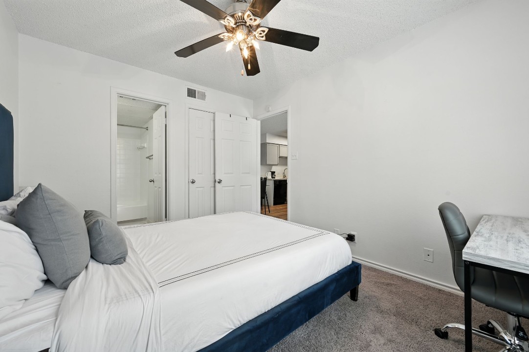 Mueller Flats · Unit 1508 1/1