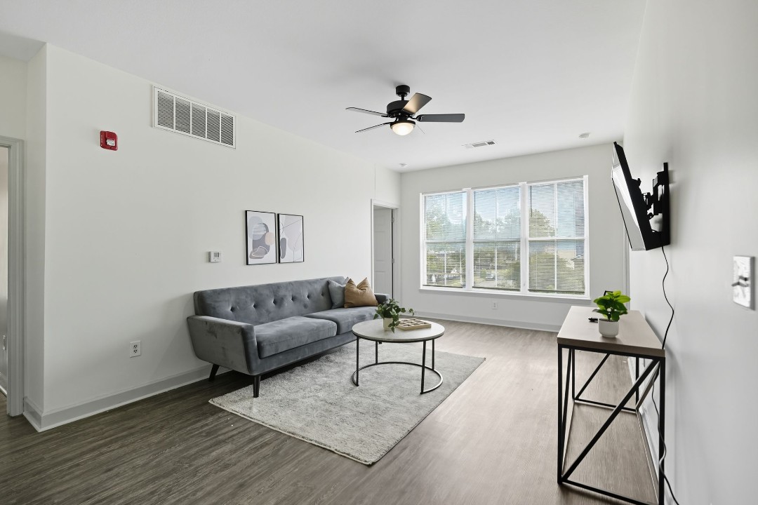 2 Bedrooms · Recommended