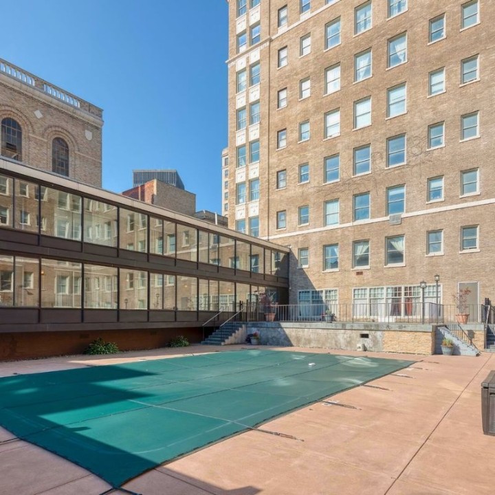 on East, 120 - · Unit 111  1/1