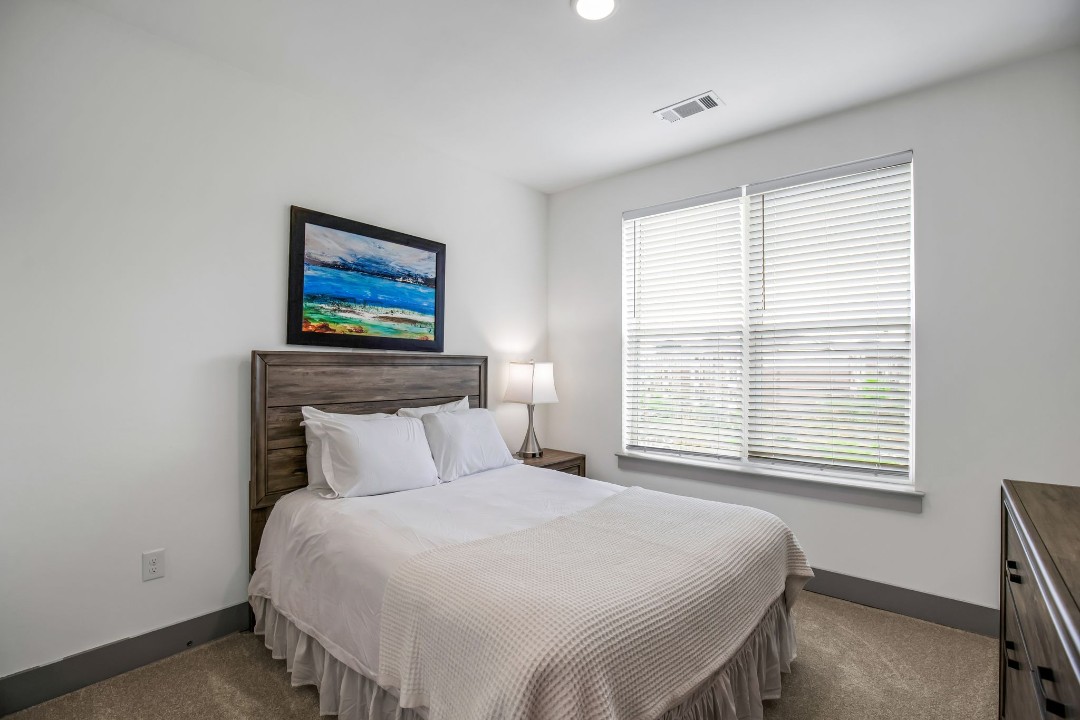 Overlook at Farragut 6301, · Unit 2/2