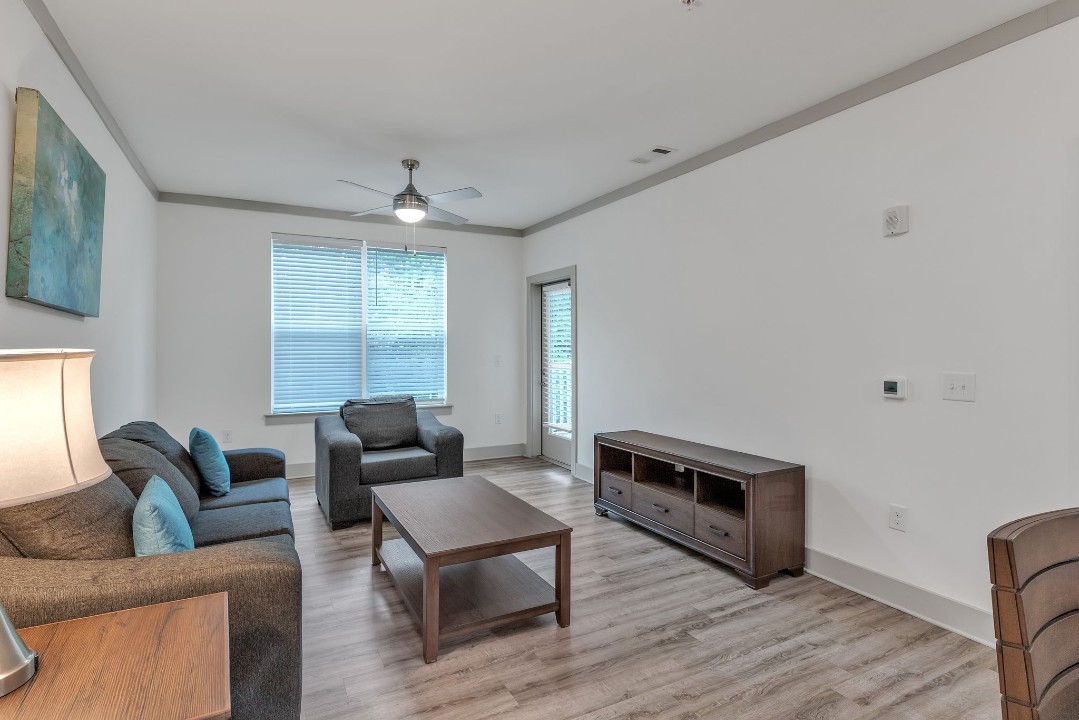 Overlook at Farragut 3212, · Unit 1/1