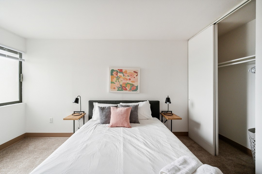 Pa Place 2107, 1br