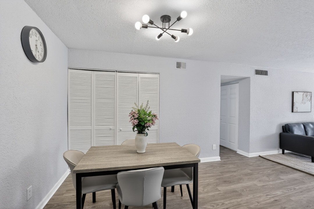 Hillcrest 8312F · Unit 2/1