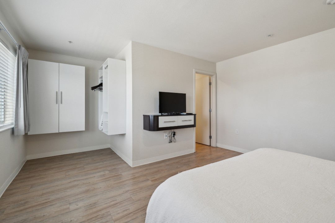 Simplicity At the Rim · Unit 1410  1/1