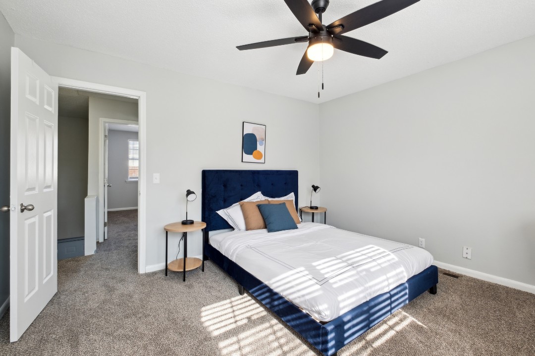 2 Bedrooms · Signature layout
