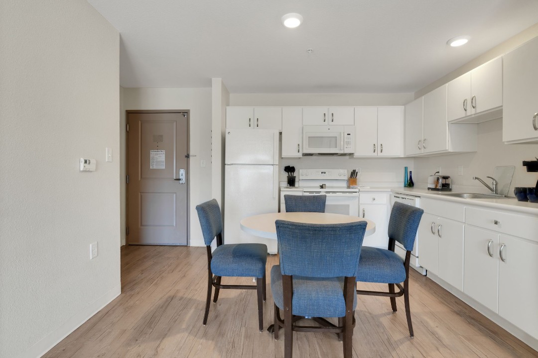 Simplicity At the Rim · Unit 1208  2/2