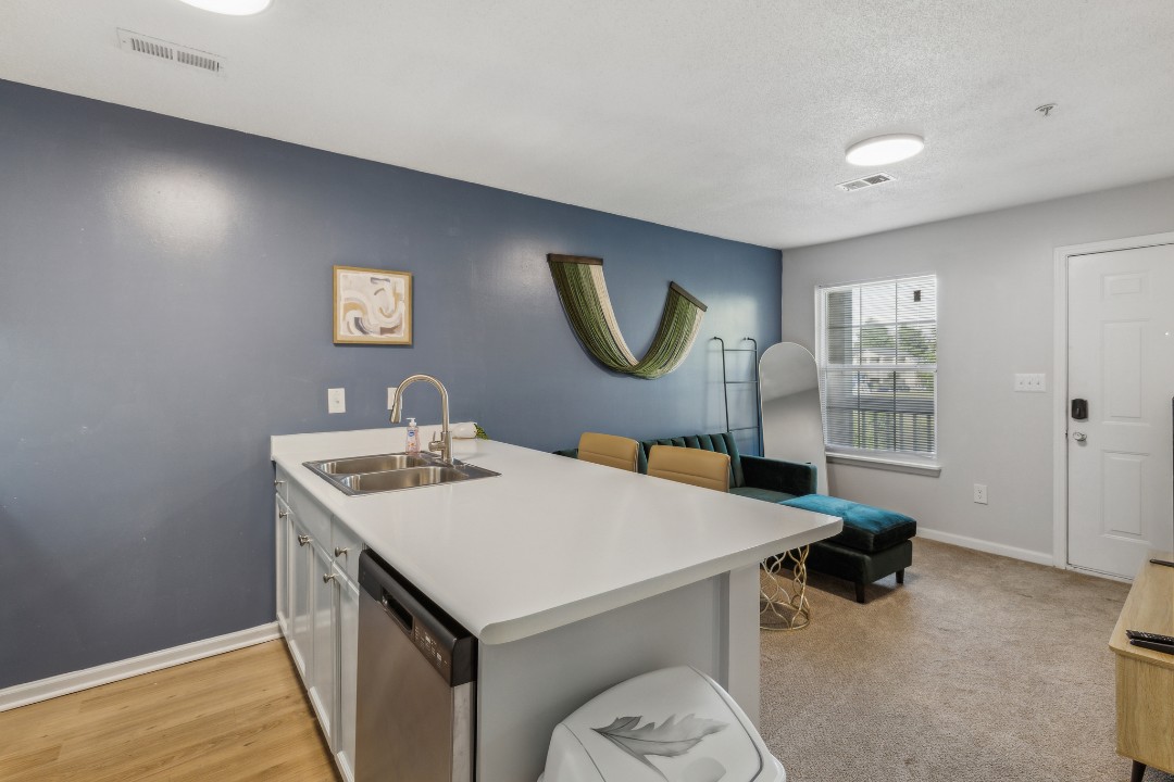 Carlson Bay, 969-304, · Unit 1/1