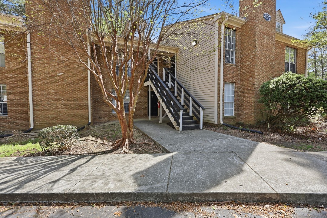 The Domain Apartments 4922B · Unit 1/1