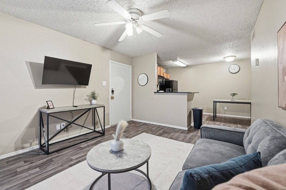 District West · Unit 815