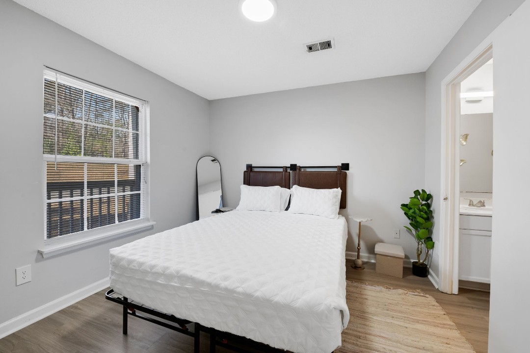 Carlson Bay, 965-104, · Unit 1/1