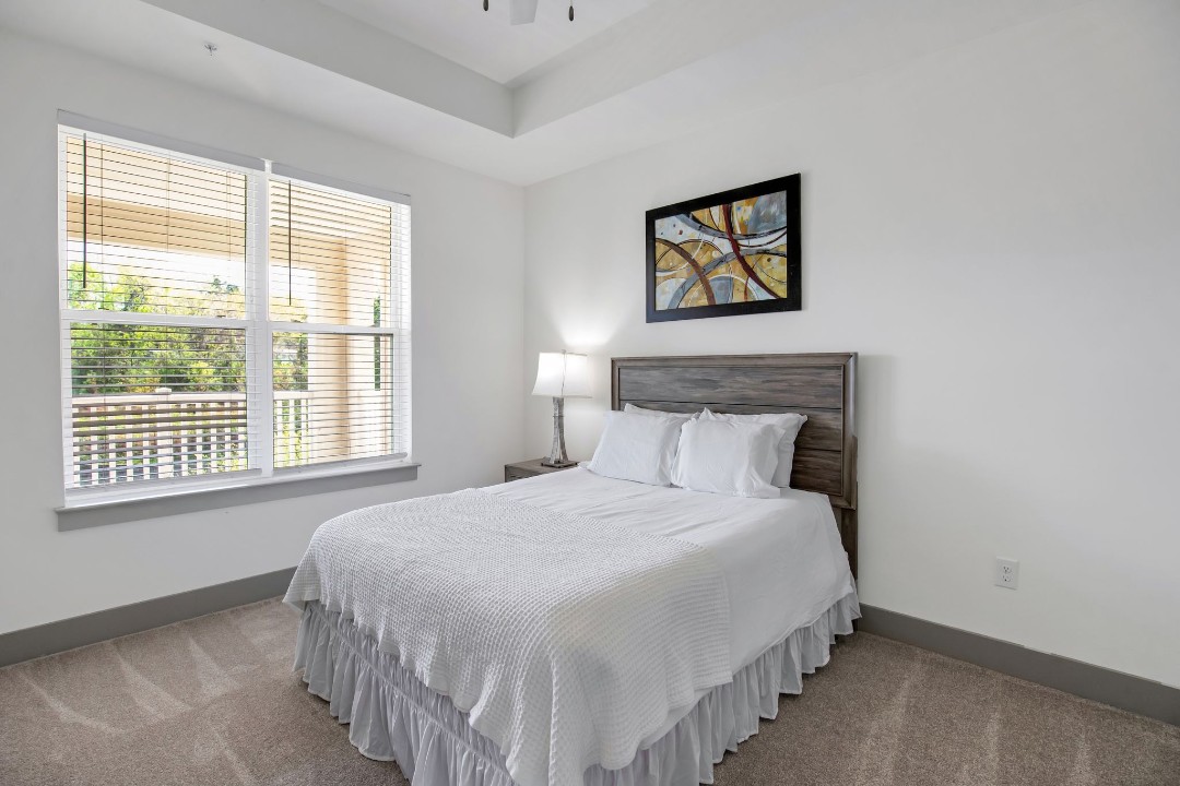 Overlook at Farragut 6301, · Unit 2/2