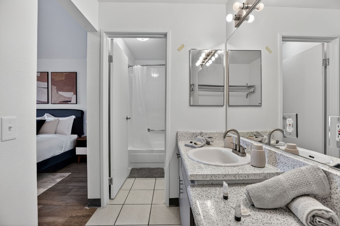 Spectra Paradise Studios · Unit 314