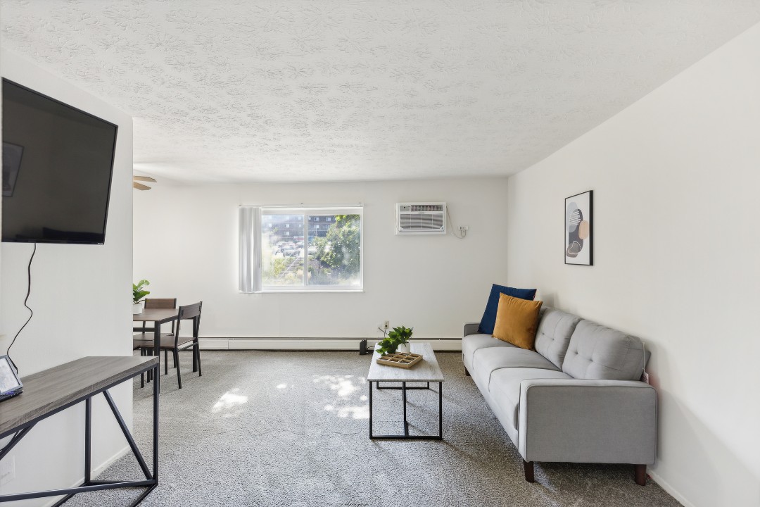Midtown Towers 3229, · Unit 1/1