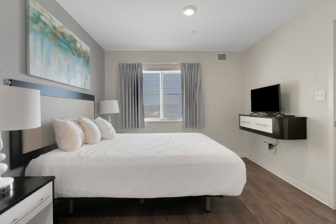 Simplicity At the Rim · Unit 1408 2/2