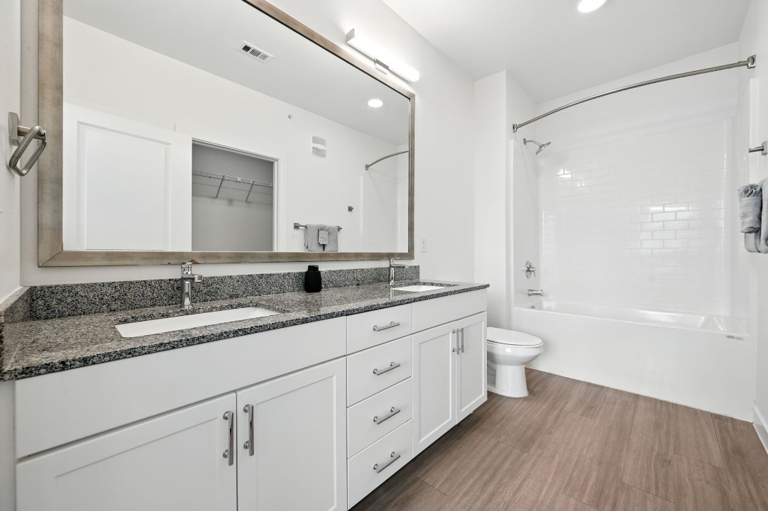 Spectra Parks · Unit 4301 2/2