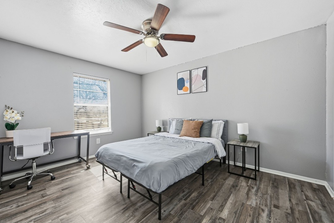 Eureka village · Unit 202 2/1