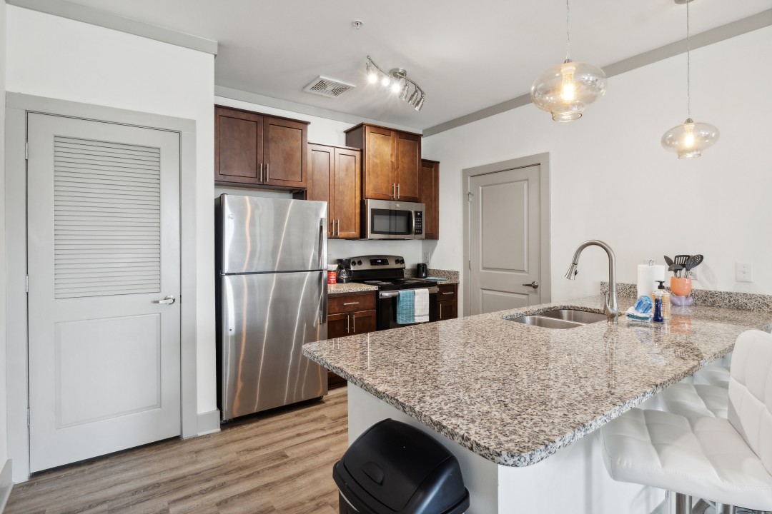 Overlook at Farragut 5106, 1BD/1BA