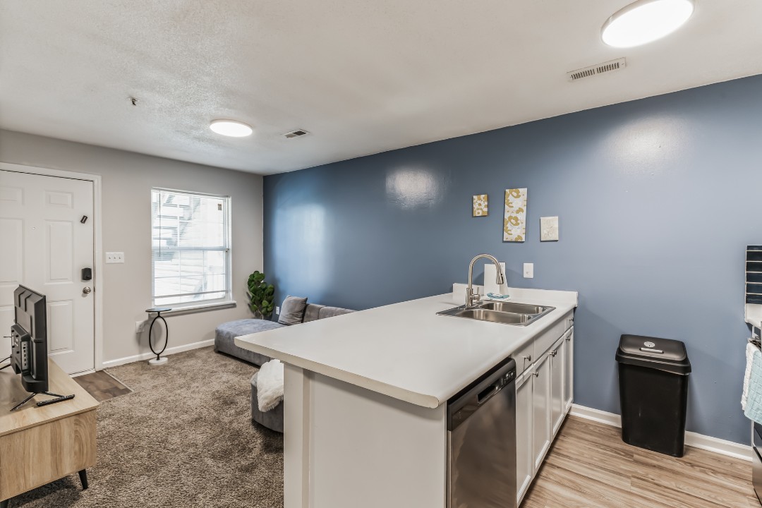 Carlson Bay, 965-201, · Unit 1/1