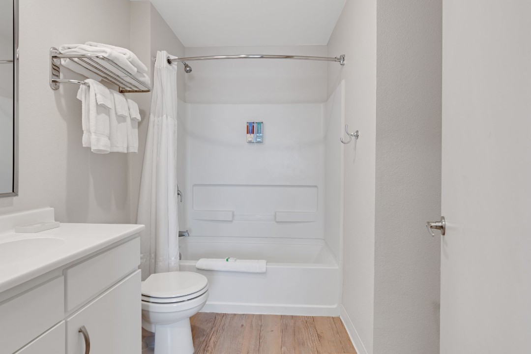 Simplicity At the Rim · Unit 1308 2/2