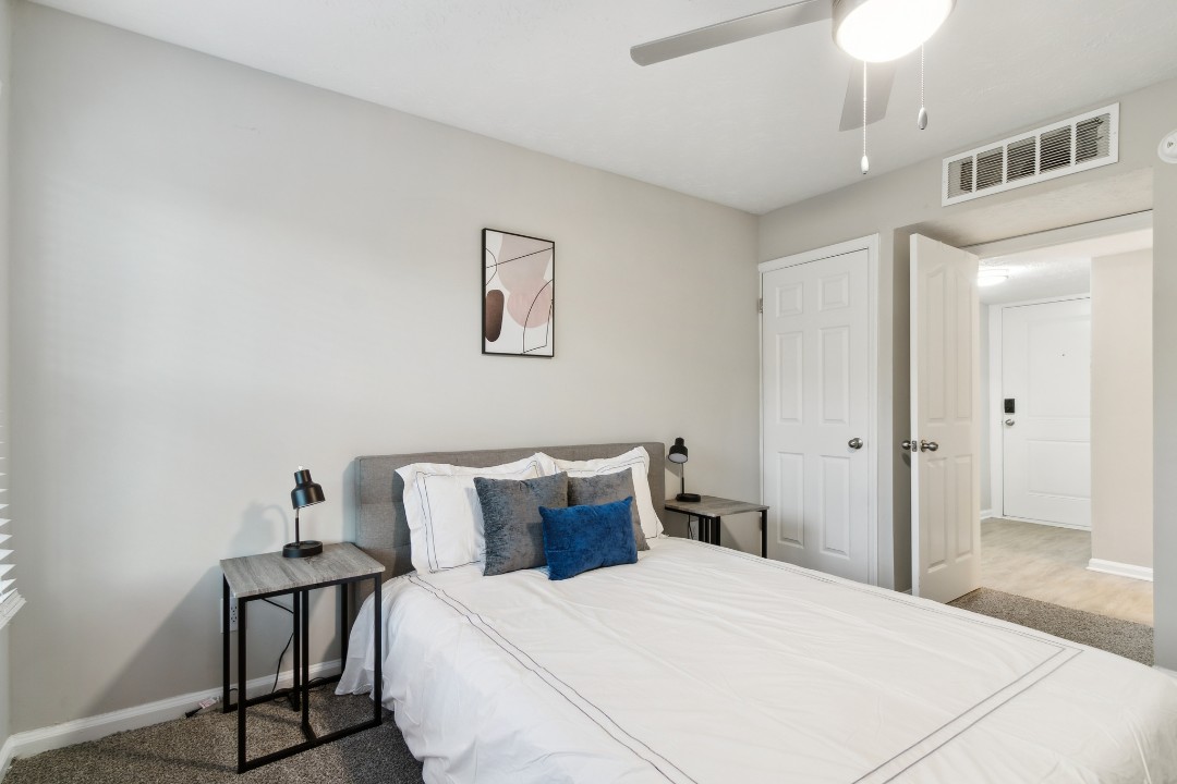 1 Bedroom · Signature layout