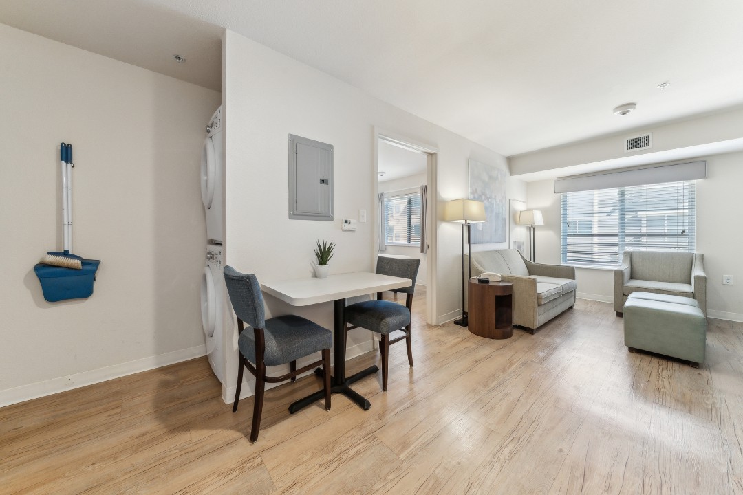Simplicity At the Rim · Unit 1315  1/1