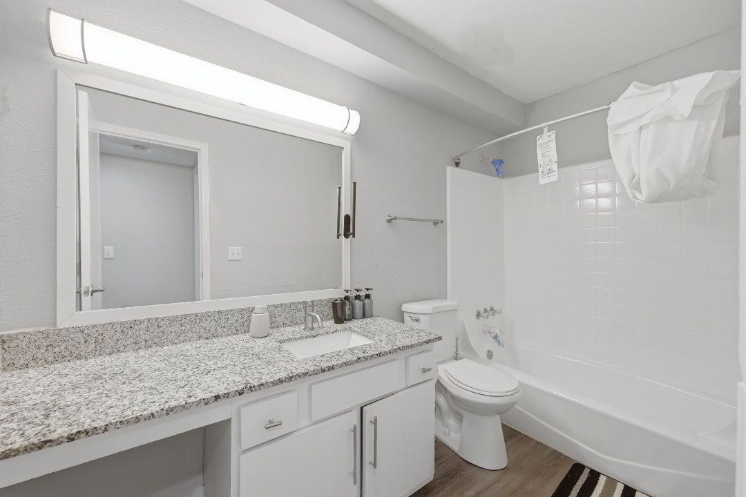 The Domain Apartments 4901C · Unit 1/1