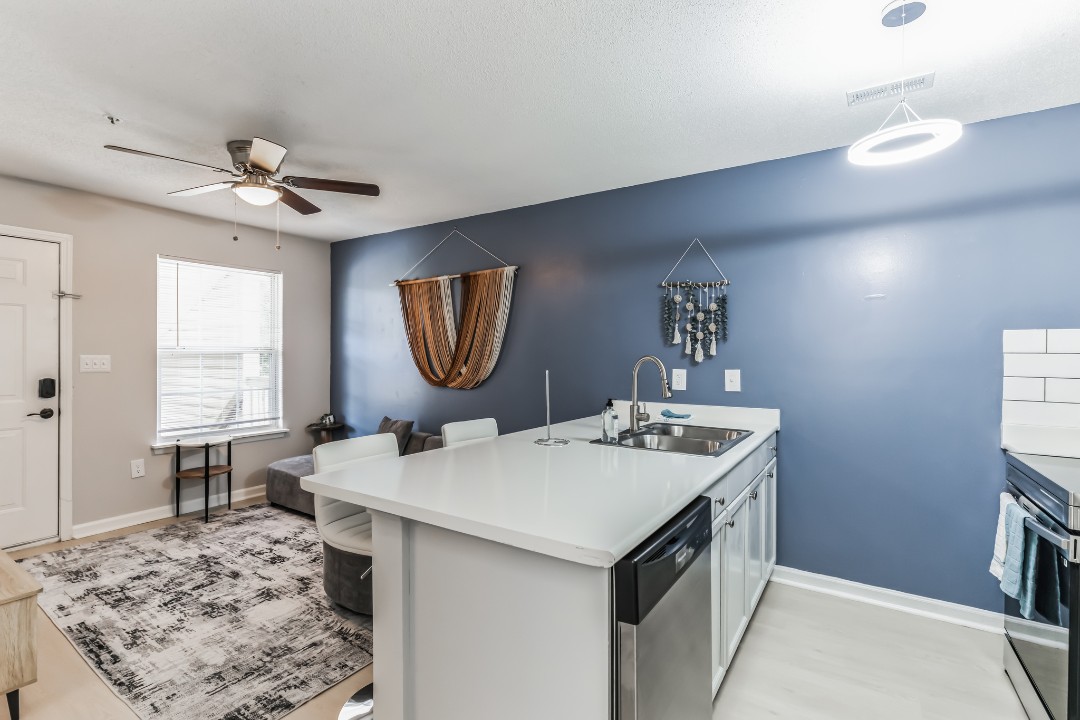 Carlson Bay, 965-301, · Unit 1/1