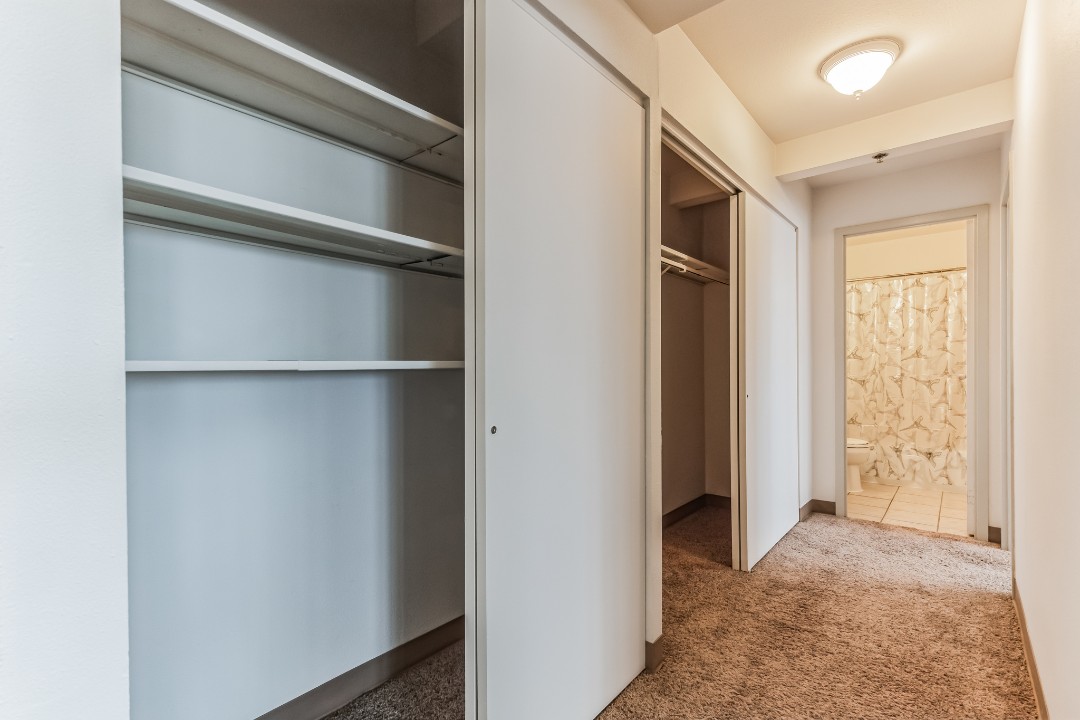 Pa Place 1203, 1br