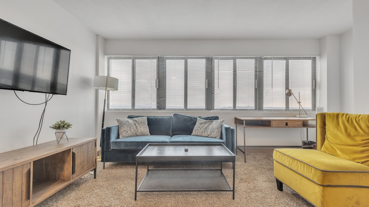 Pa Place 2414, 2br
