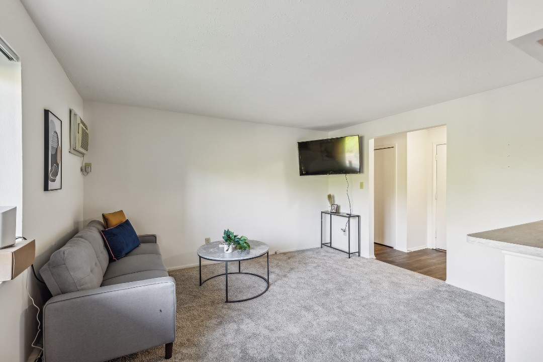 Midtown Towers 3012, · Unit 1/1