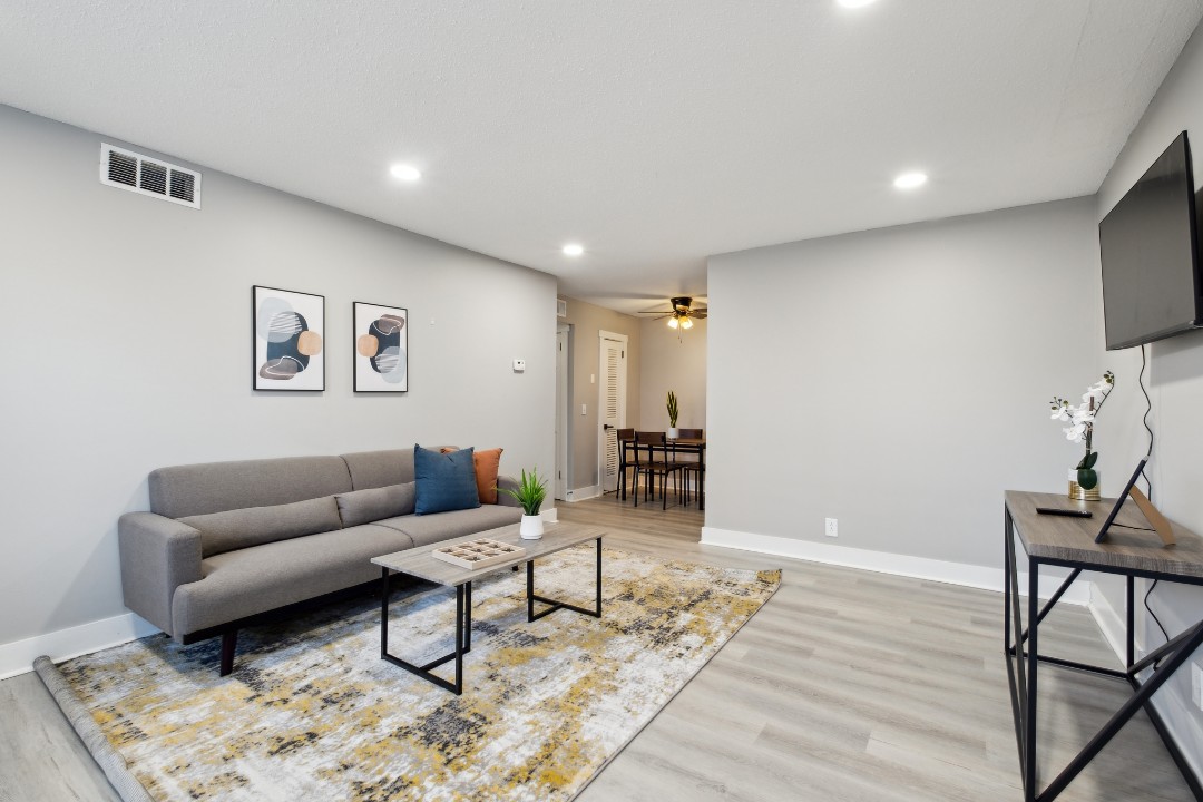 Brentwood Hills, C4- · Unit 1/1