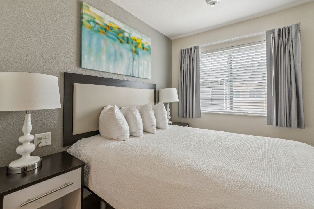 Simplicity At the Rim · Unit 1403 1/1
