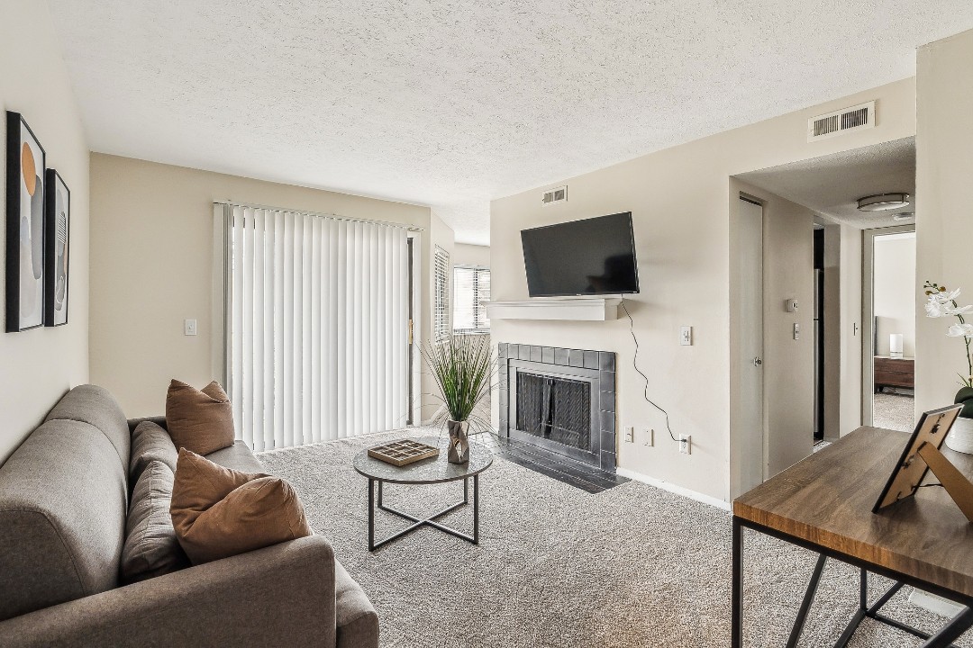 1 Bedroom · Signature layout