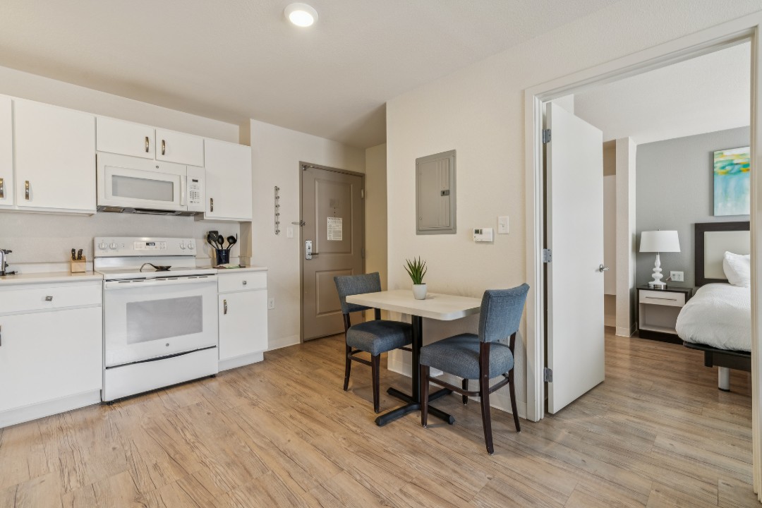 Simplicity At the Rim · Unit 1403 1/1