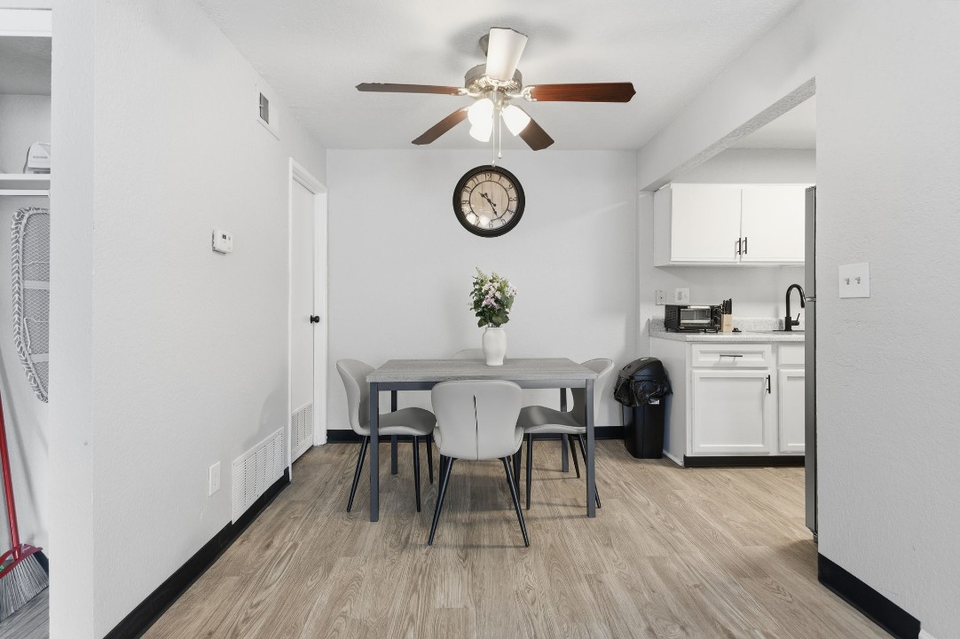 Hillcrest 8312A · Unit 1/1