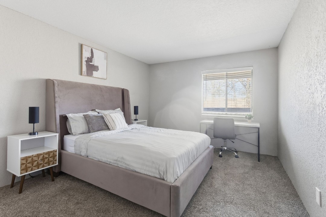 Hillcrest 8308D · Unit 1/1