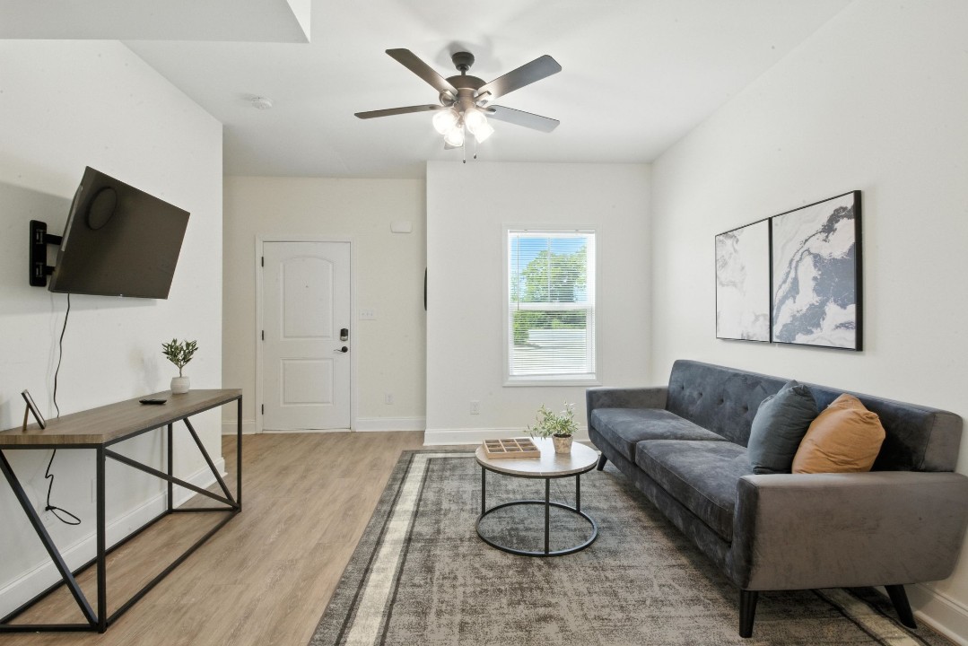 Arte Luxury townhomes B1 2/2.5