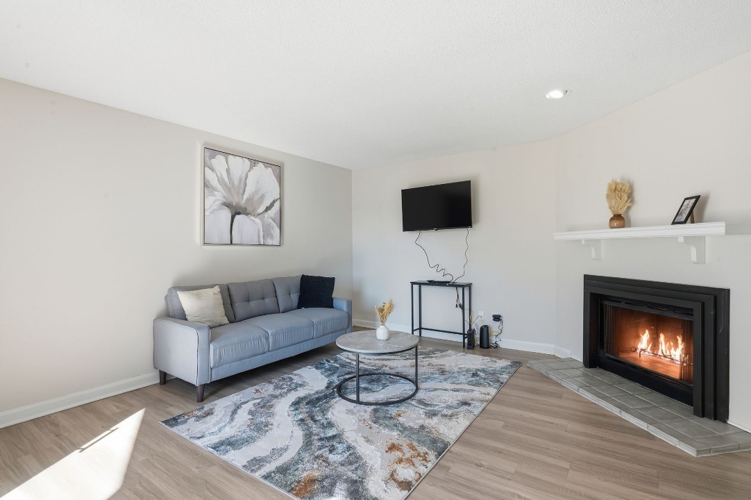 Taylor at 502 · Unit unit 2301-202 1/1