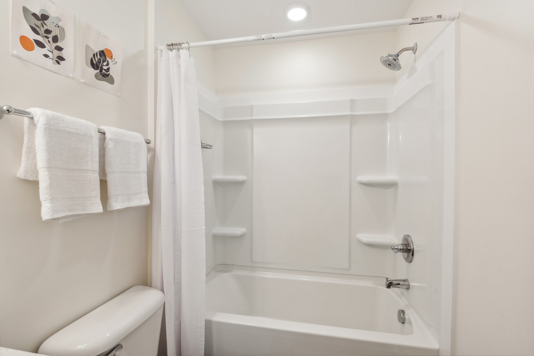 Alto · Unit D8 2bd/2.5 bth