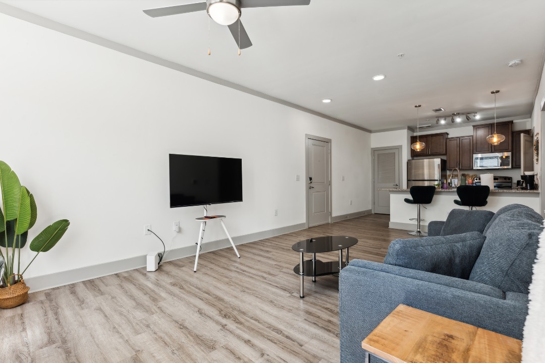 Overlook at Farragut 3111, 1BD/1BD